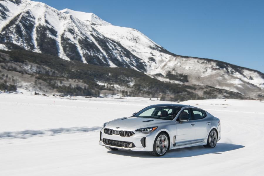  Kia Stinger GT AWD (CK) 2017 года  (NA) (фото 31 из 42)